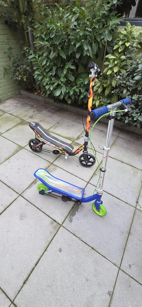 2 spacescooters