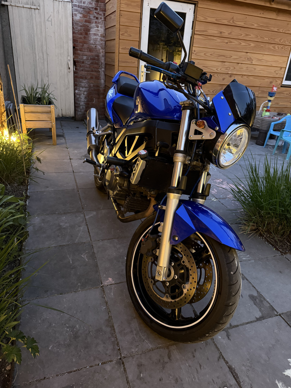 Suzuki SV650