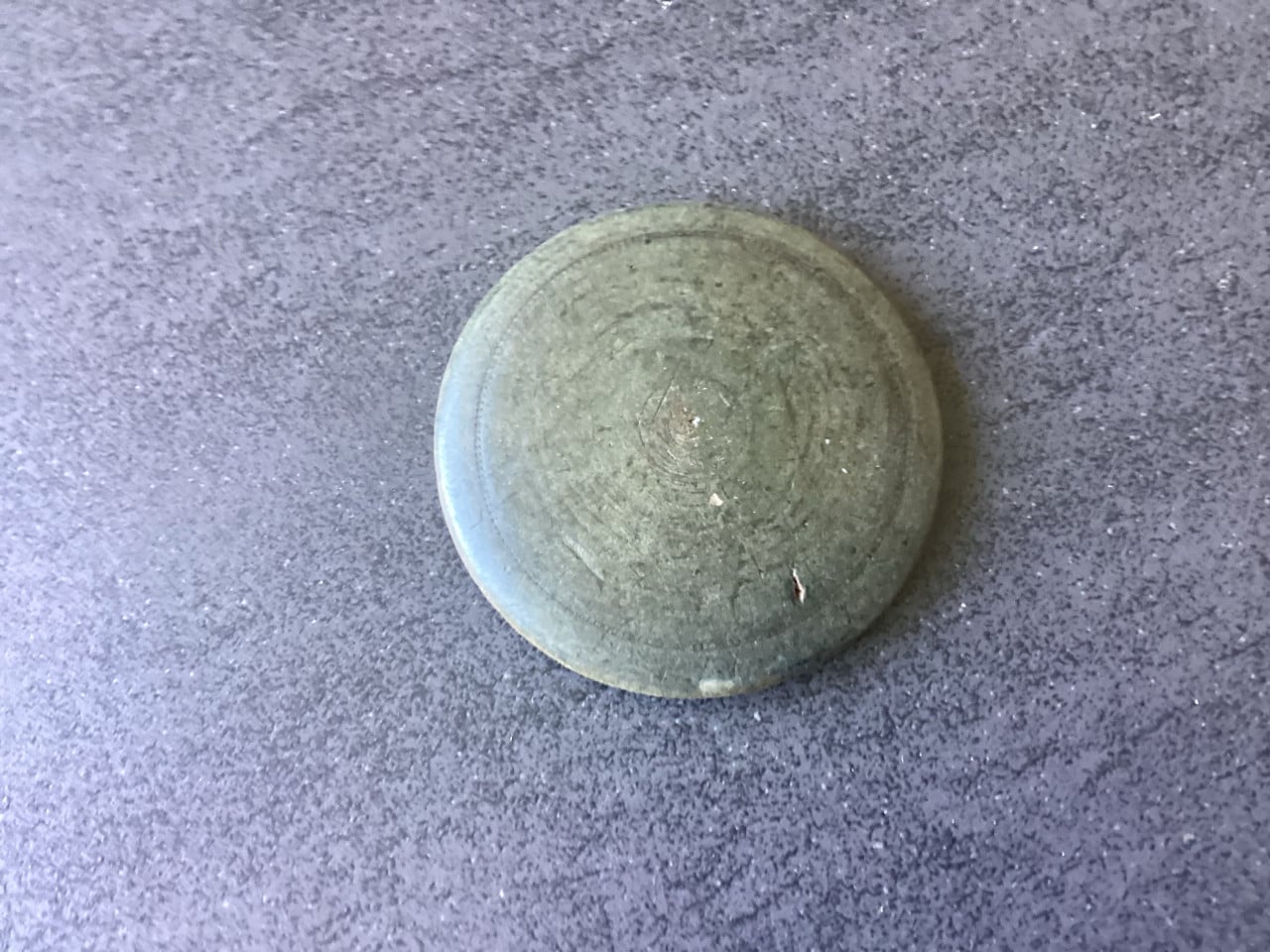 Vintage poederdoosjes. Aansteker. vergrootglas