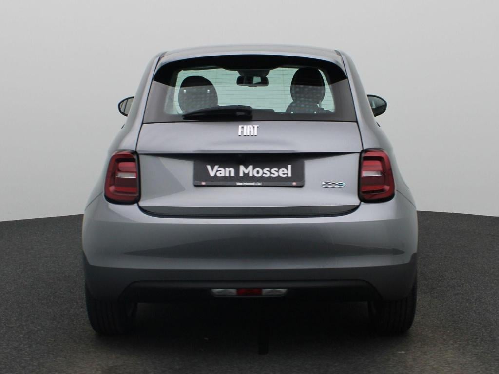 Fiat 500e 500e 42 kwh icon | achteruitrijcamera | stoelverwarming | apple c
