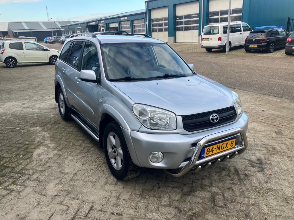 Toyota Rav4 2.0-16v vvt-i special edition clima 4x4