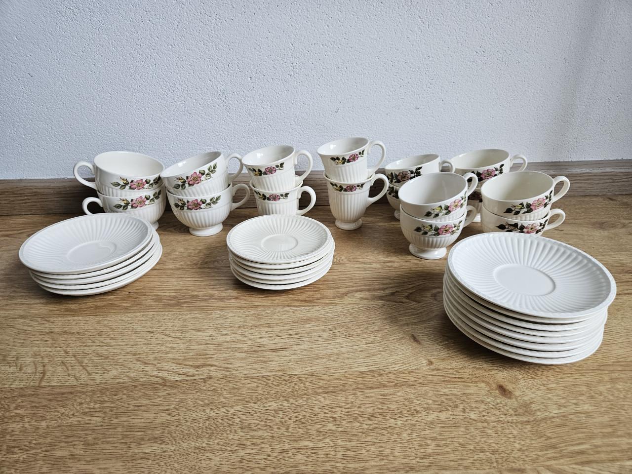 Wedgwood Briar Rose koffie en theekopjes