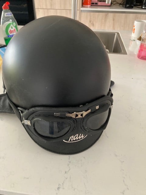 Stoere Bromfiets Helm