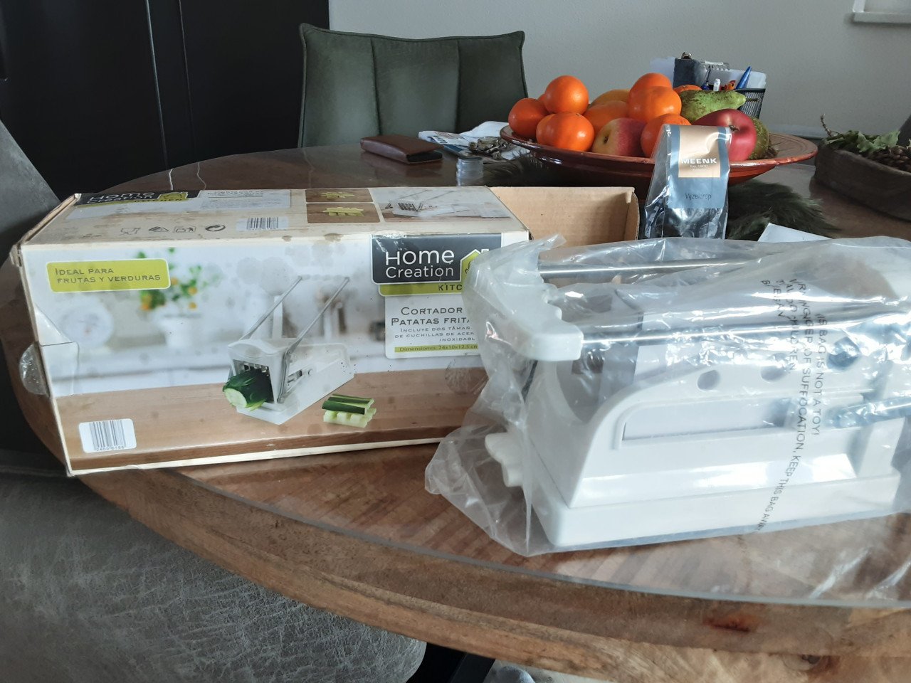 Splinternieuwe  frietsnijder in doos
