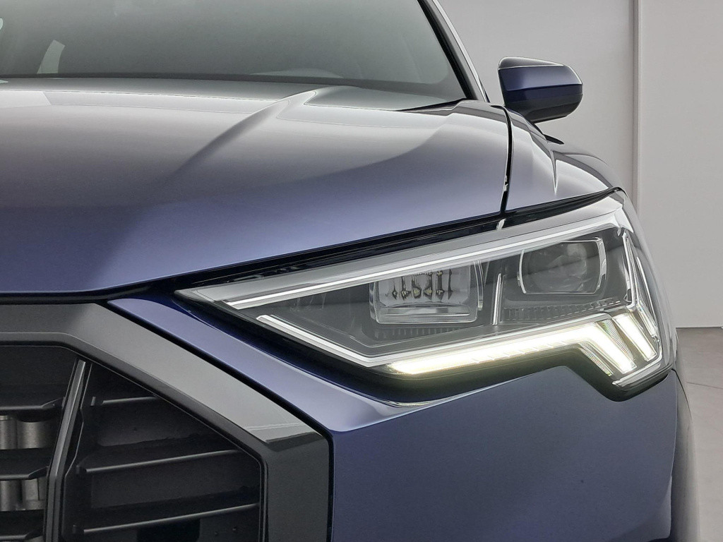 Audi Q3 s edition competition 35 tfsi 110 kw / 150 pk hatc