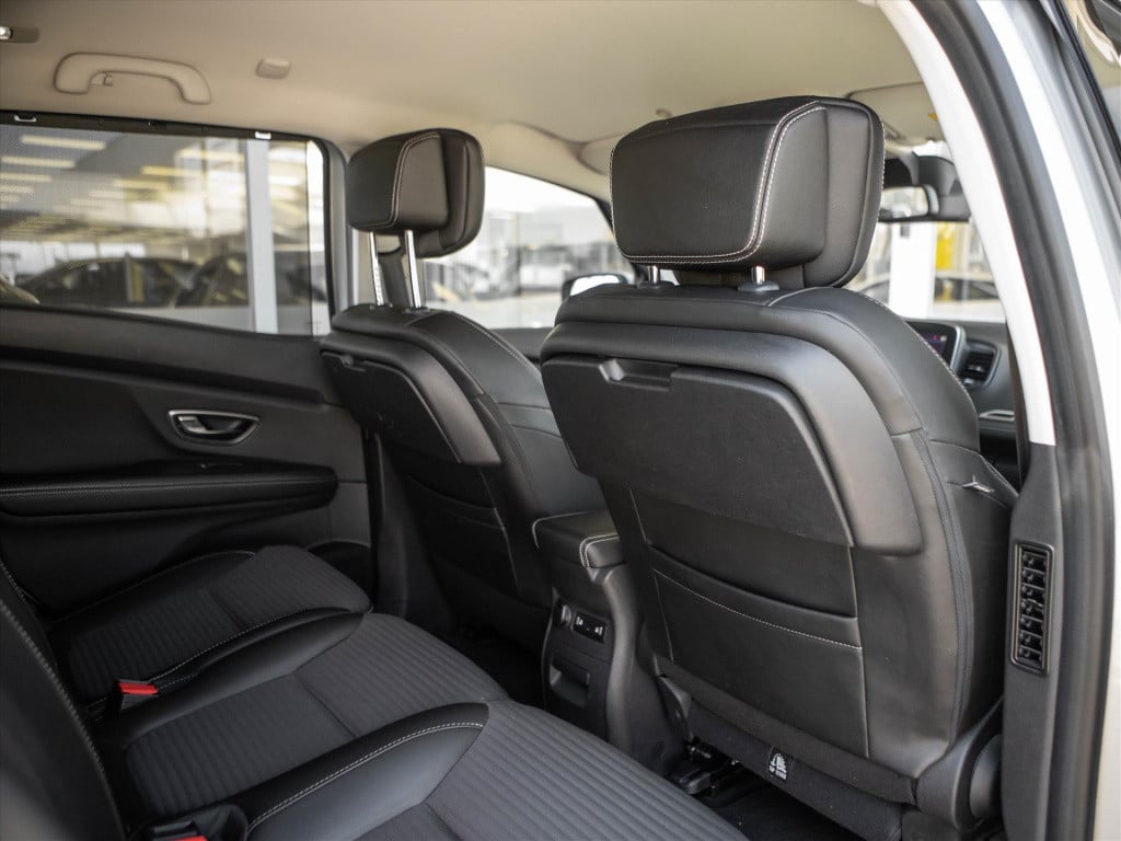 Renault Scenic tce 130 intens | climate control | navigatie | park. sensore
