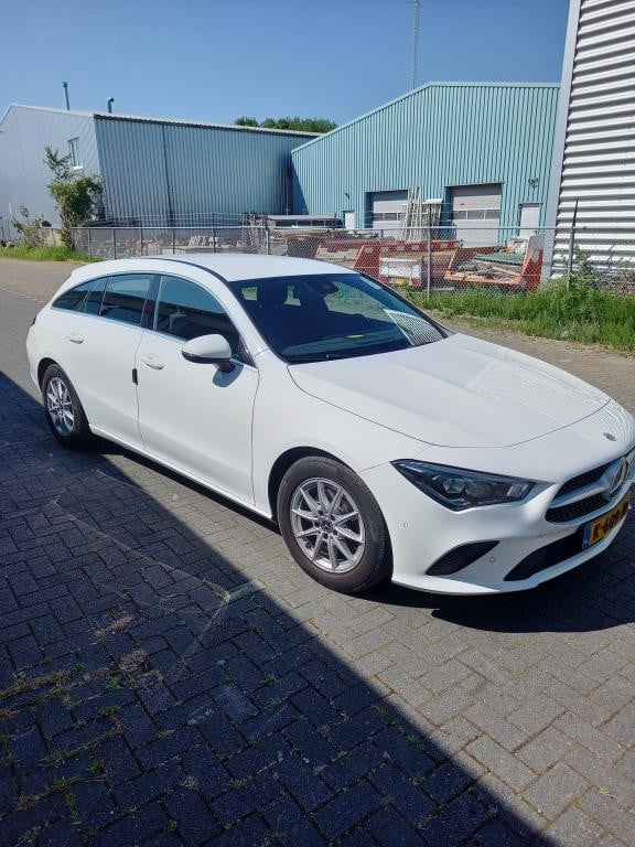 Mercedes-Benz Cla shooting brake 180 business solution