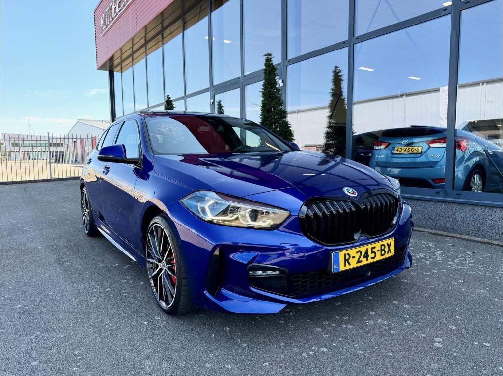 BMW 1 Serie 120i executive m-line leder panodak