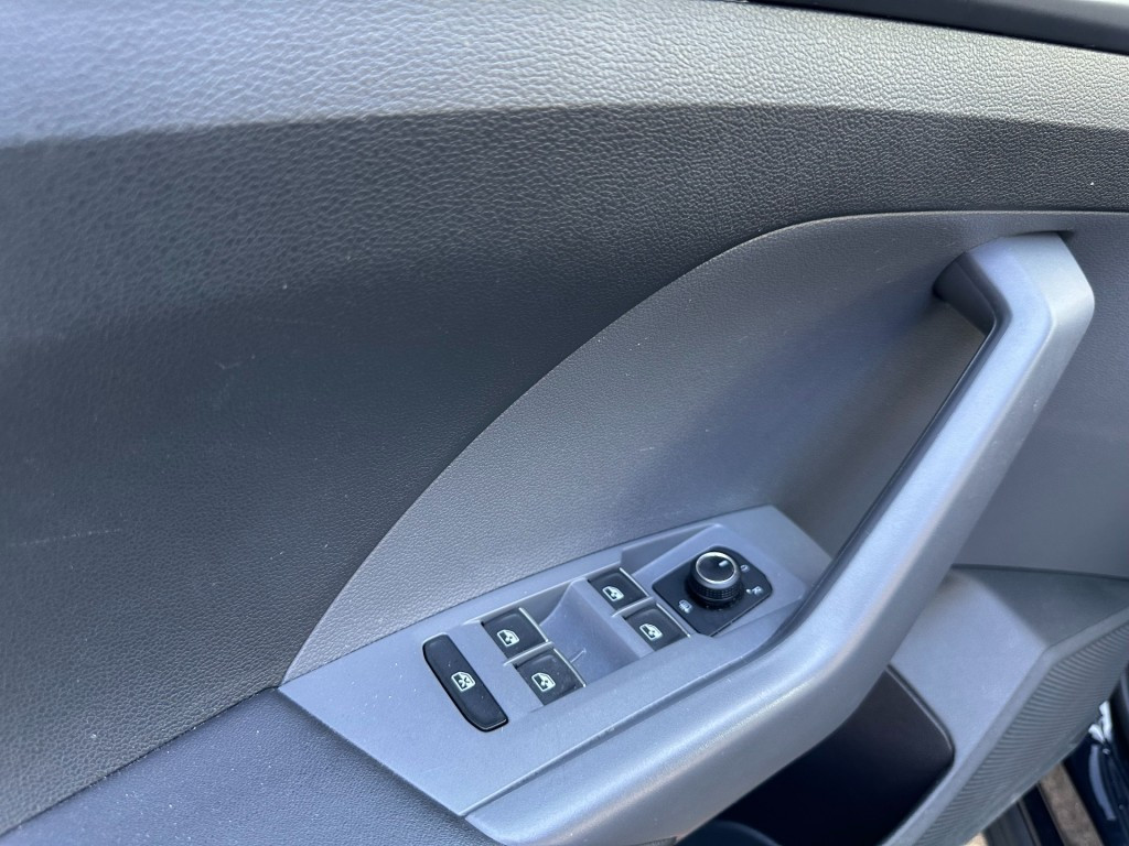 Volkswagen T-cross 1.0 tsi style 116pk led virtual cockpit camera 18'' lm v