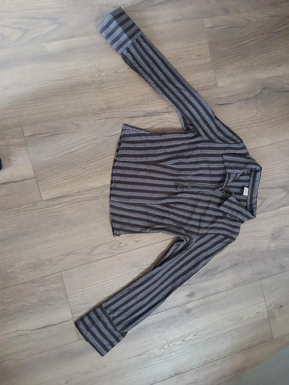 Diverse kleding broek / blouse / trui / bikini / shirt