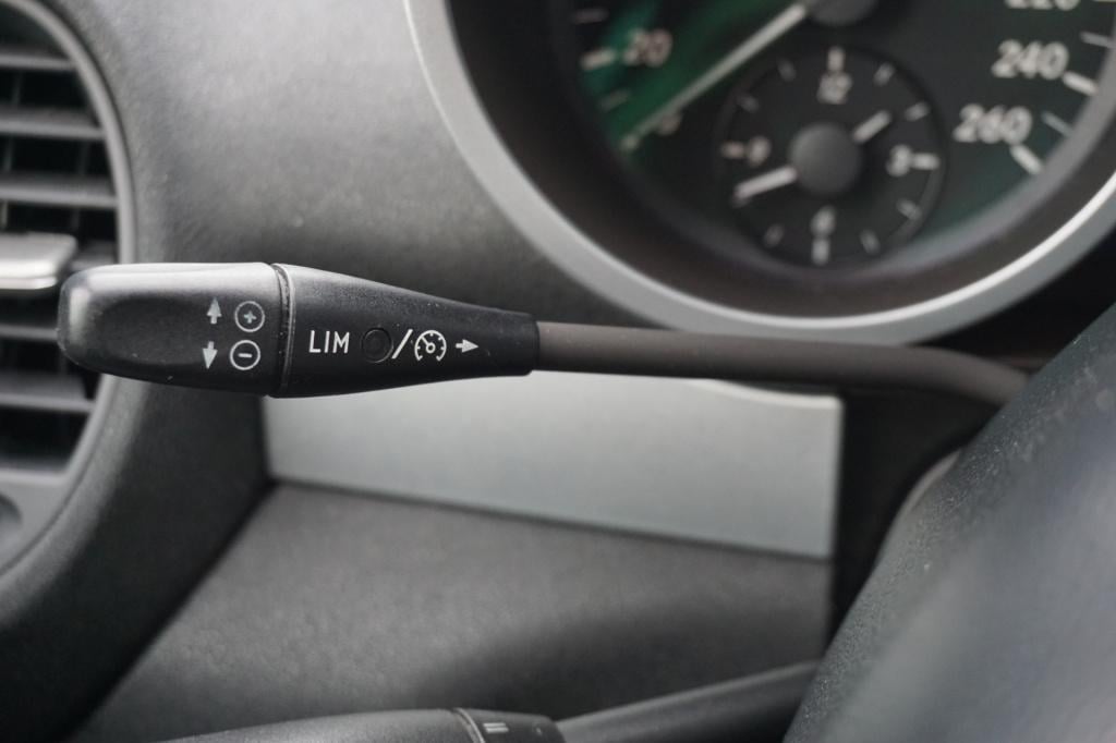 Mercedes-Benz SLK 200 k. automaat - airco / cruise / leder / stoelverw. / l