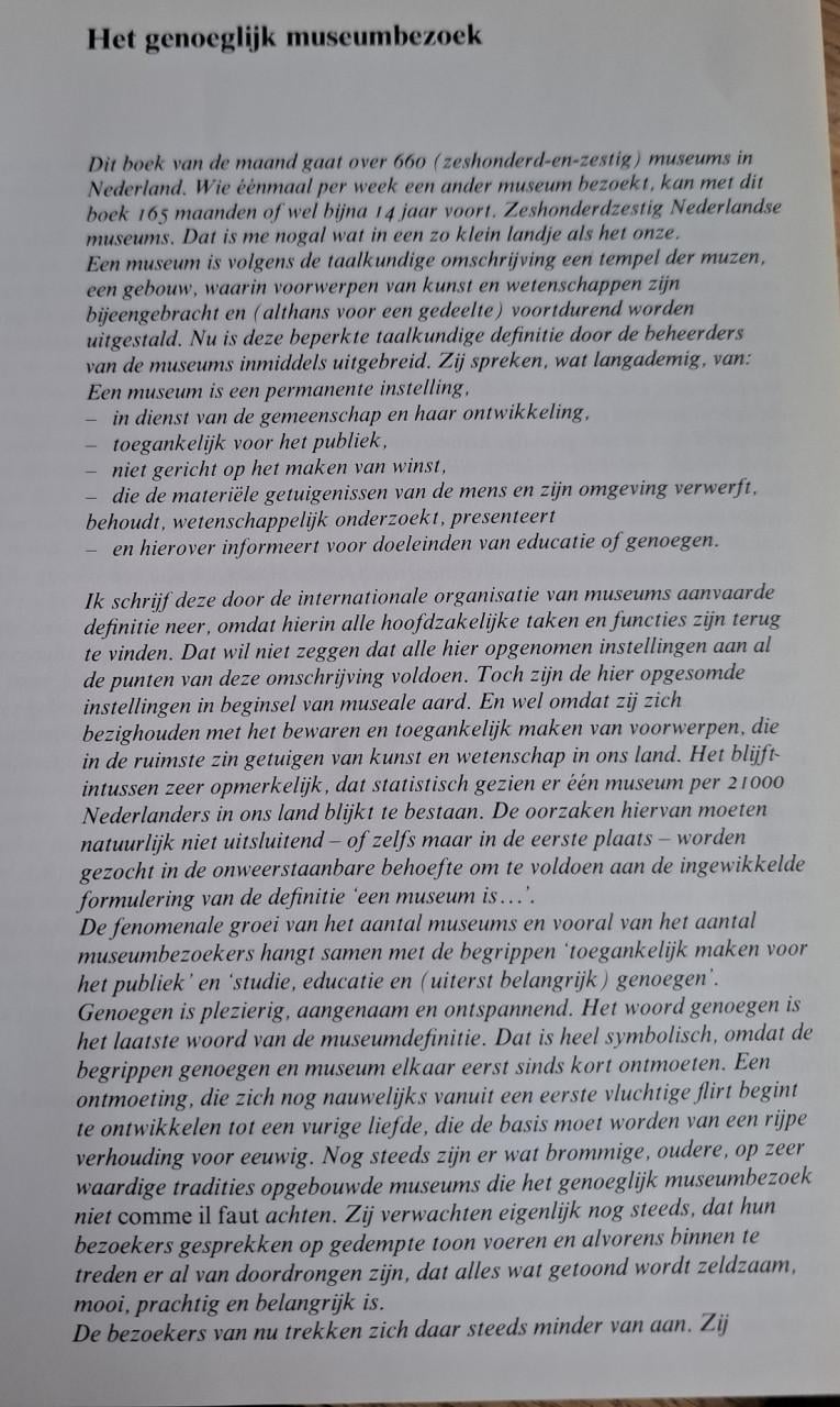 Groot Museumboek, Geïllustreerde gids langs 660 musea van Nederland