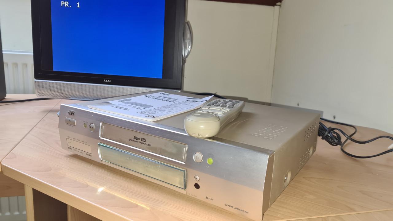 Super VHS Videorecorder