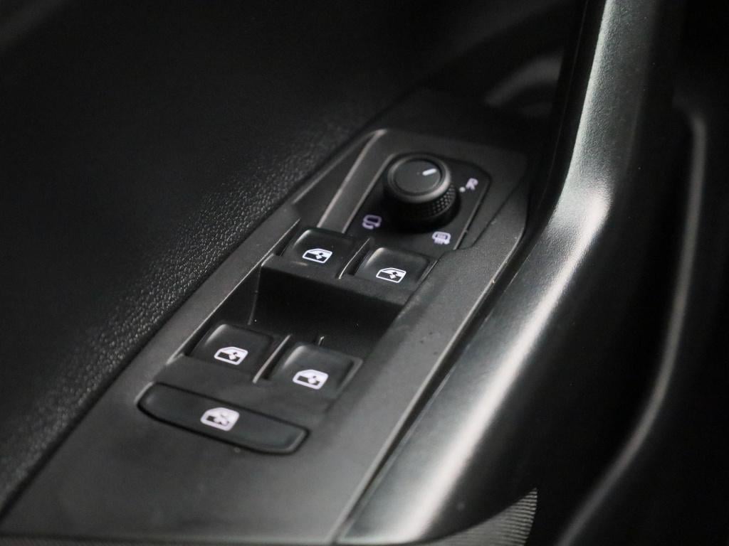 Volkswagen Polo 1.0 tsi life | automaat | navigatie | cruise control adapti