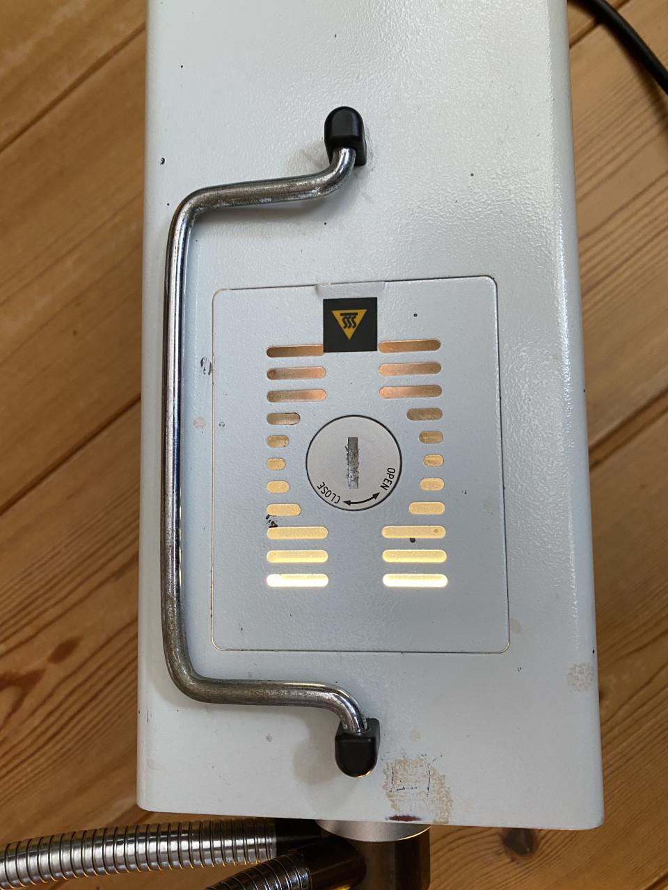 Koud lichtbron voor microscoop