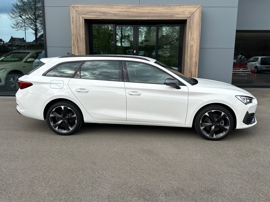 Cupra Leon Sportstourer 1.4 e-hybrid | led | 18 inch | extra getint glas | 
