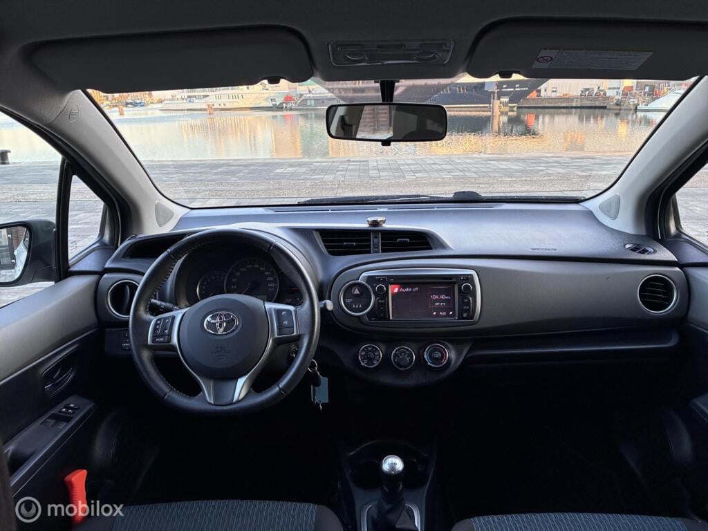 Toyota Yaris, 1.0 VVT-i Aspiration Airco Navi km101.147 Nap 5Deurs BJ2011
