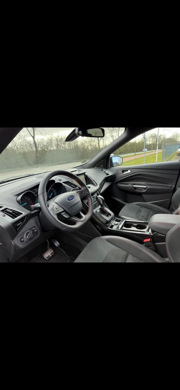 Ford Kuga 1.5 EcoBoost ST-Line AWD Automaat 176PK