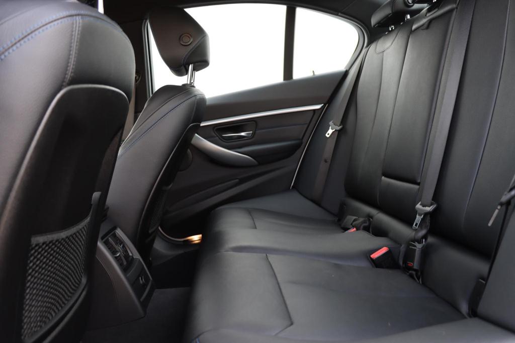 BMW 3-serie 320i edition m sport shadow executive 184pk