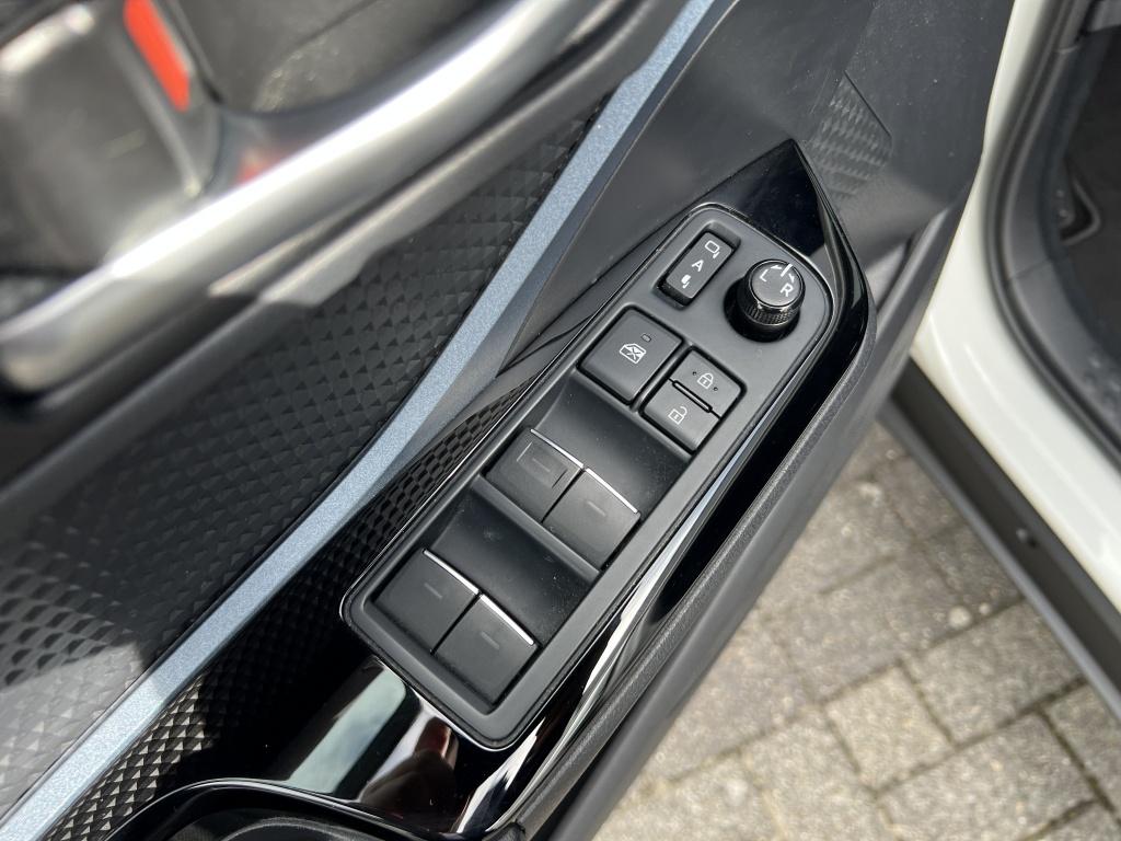 Toyota C-hr 1.8 hybrid dynamic