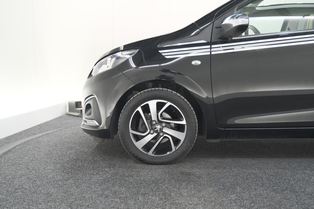Peugeot 108 1.0 e-vti collection top! | elektrisch vouwdak | apple carplay 