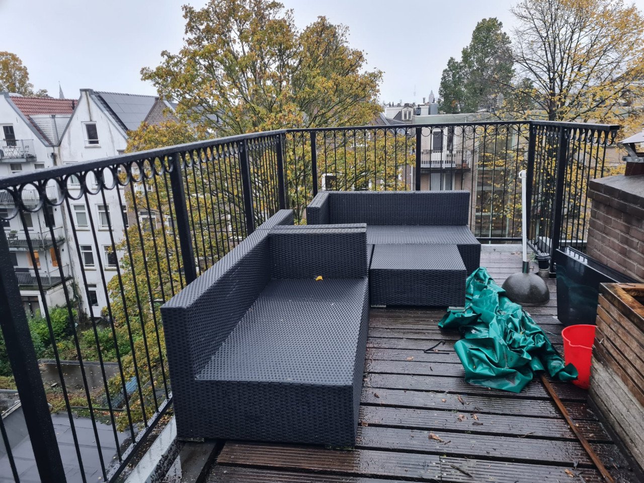 Stijlvolle & Duurzame Balkonhekwerken – Alles Onder Eén Dak!