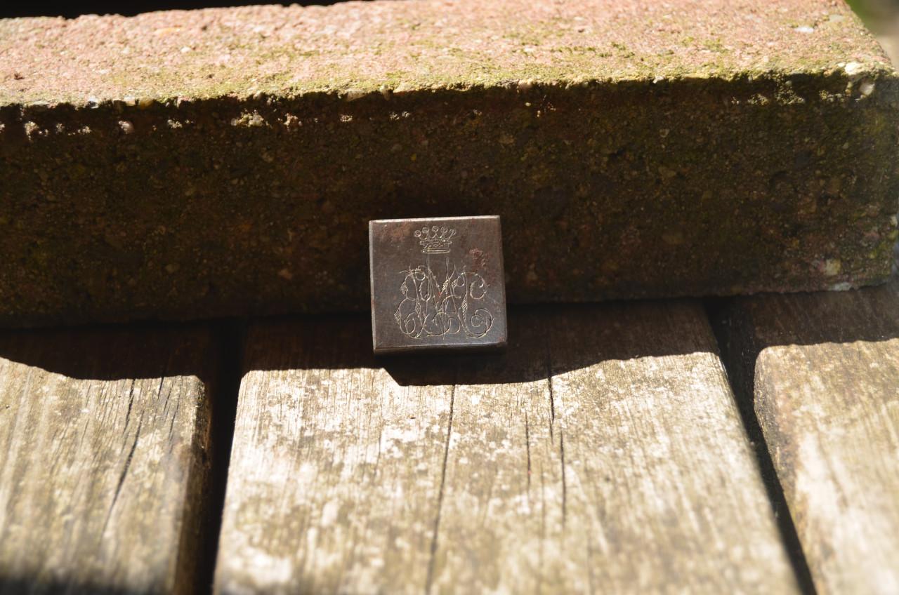 10 Cliché's waaronder familiewapens diverse afmetingen