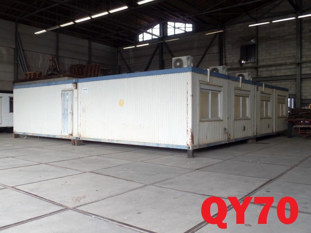Grote kantoorunit bestaande uit 8 containers met keuken en sanitair 144 m2