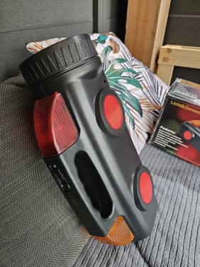 Nieuwe grote 12 volt auto zaklamp met oplader en gereedschap....