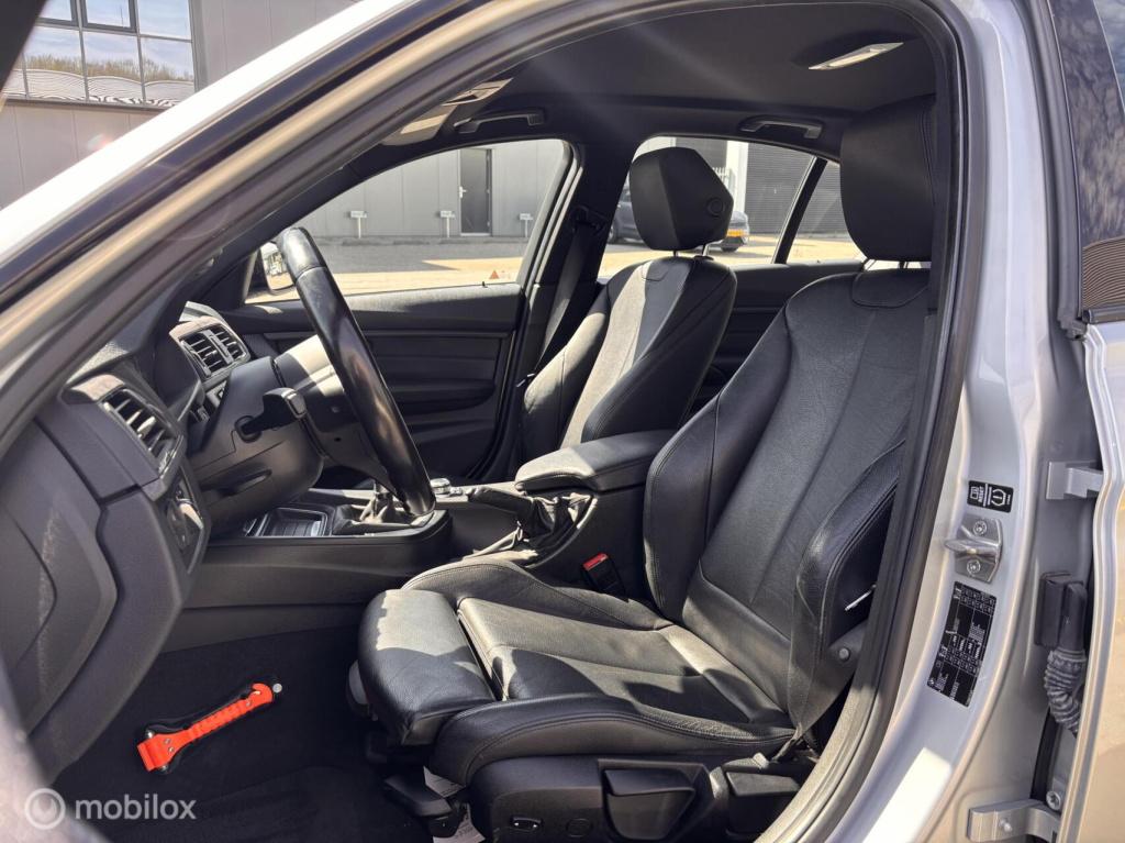 BMW 3-serie 320i m-pakket performance head up leer