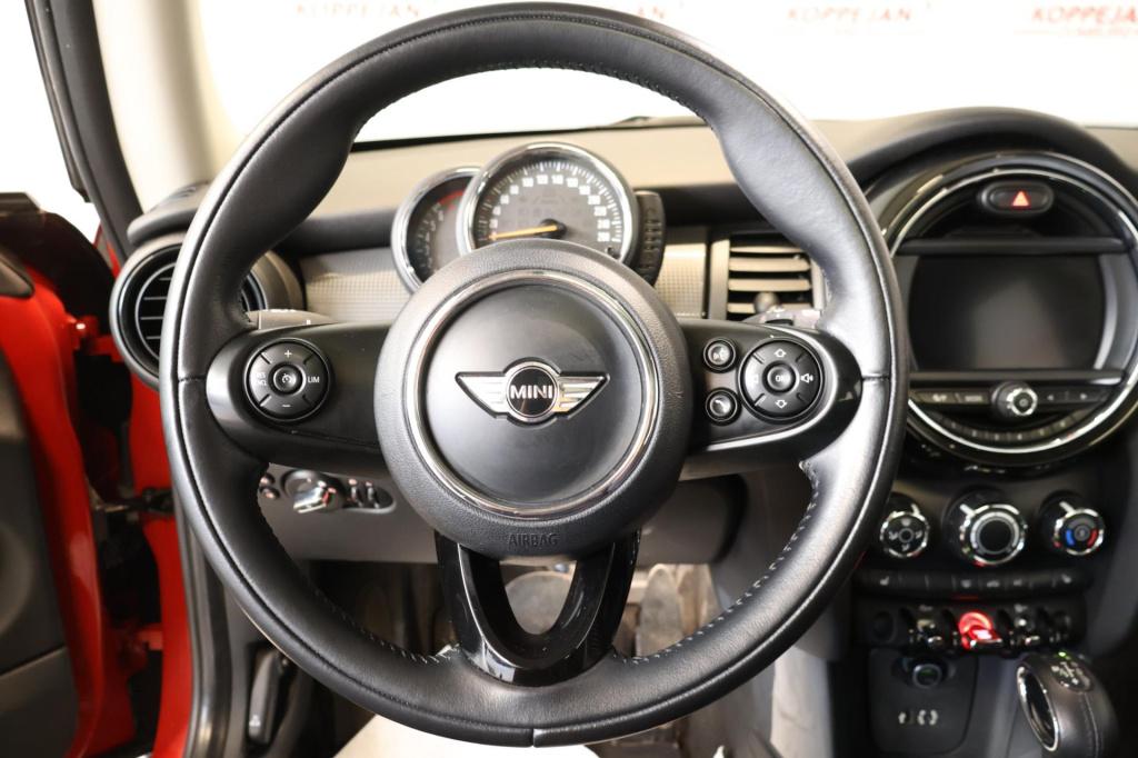 Mini Cooper mini 1.5 salt business nl auto, stoelverw, panoramadak, navi