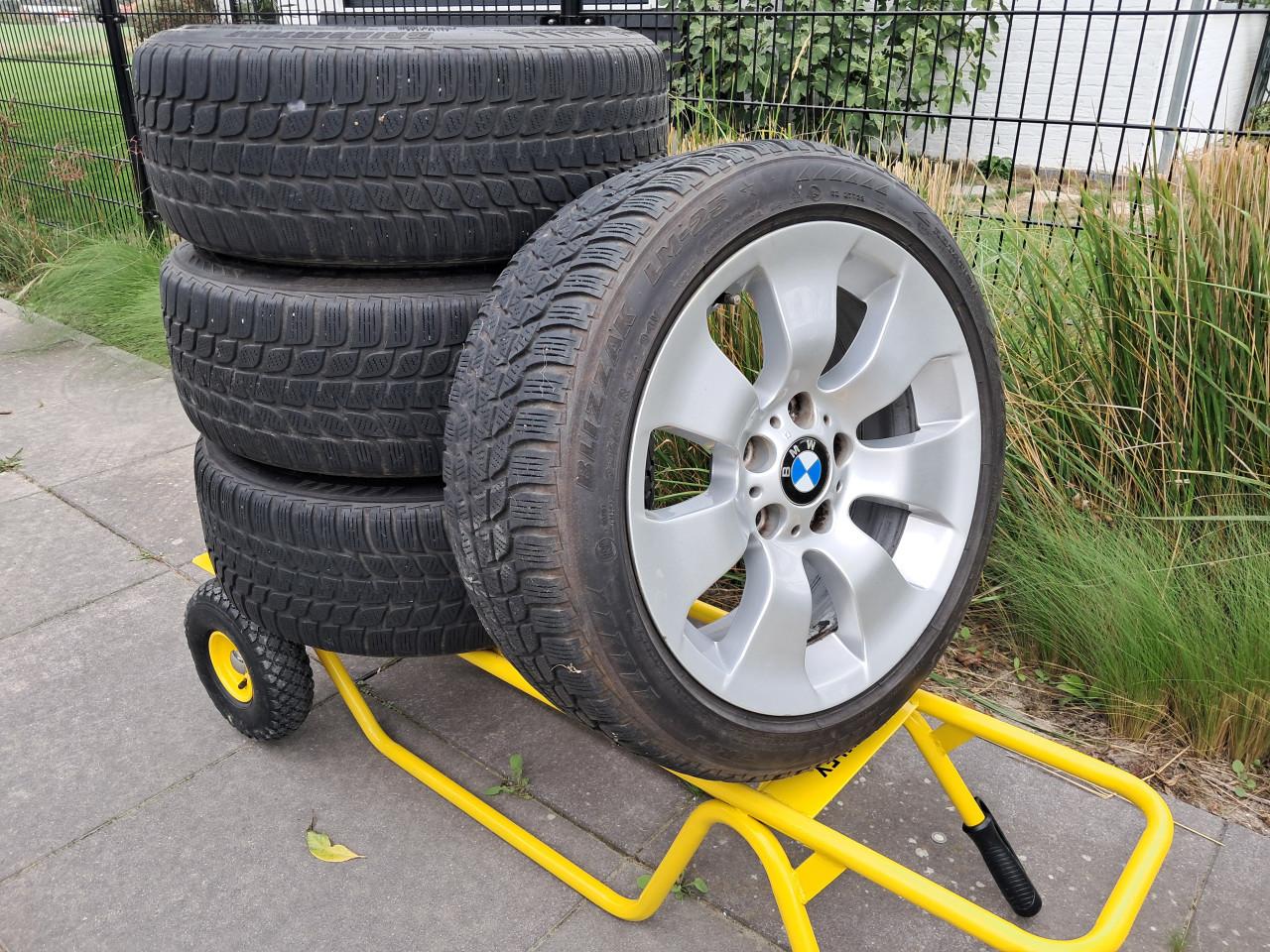 BMW Winterbanden met velgen - Bridgestone Blizzak 225/45 R17