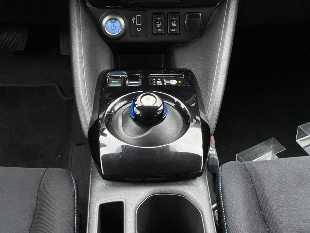 Nissan Leaf n-connecta 40 kwh | navigatie | 360° camera | apple carplay/and