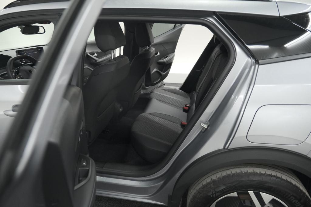 Peugeot 2008 puretech 100 allure | camera | navigatie | apple carplay | par