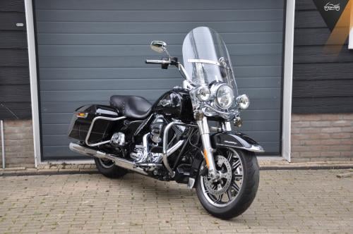 Harley-Davidson FLHRC Road King Classic 103 ABS