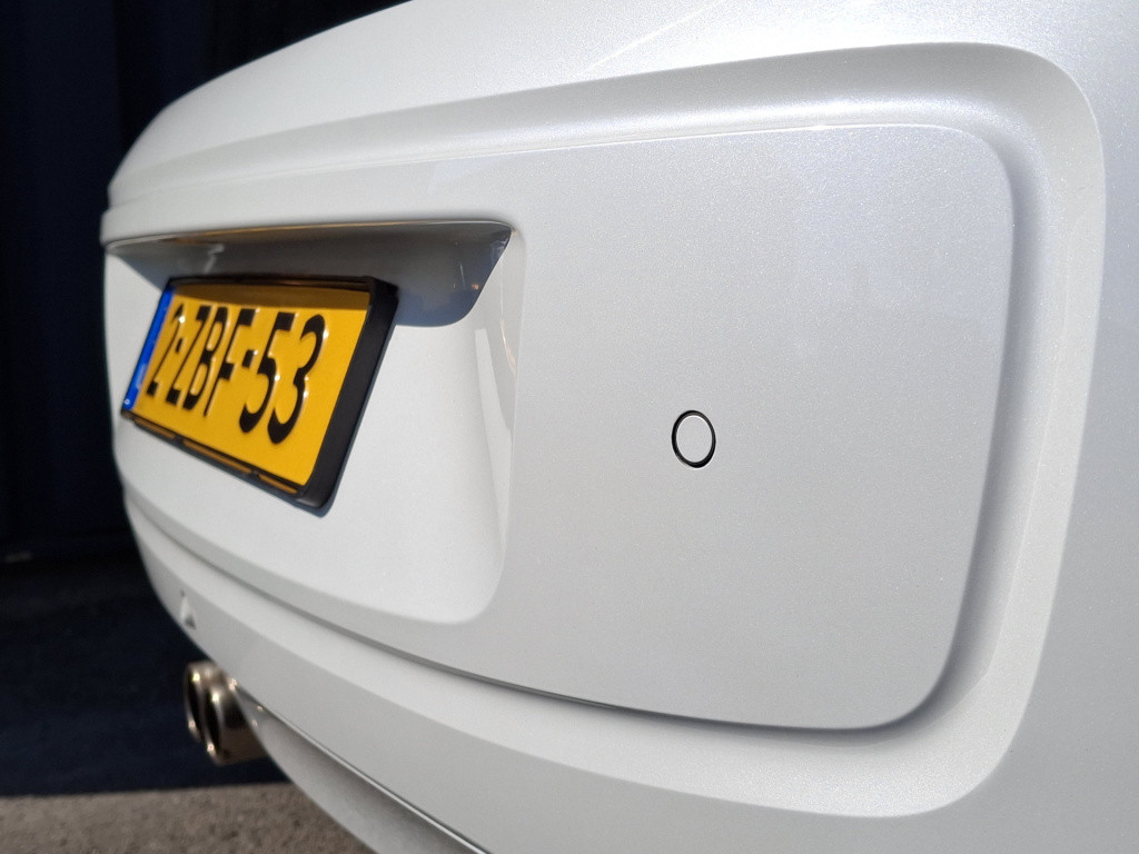 Volkswagen UP! 1.0 high up! bluemotion 5-deurs | stoelverwarming | navi | b