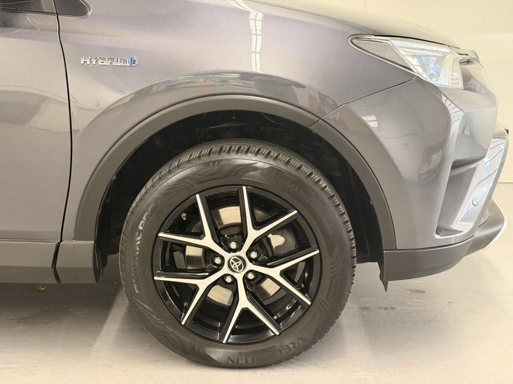 Toyota Rav4 2.5 hybrid awd style