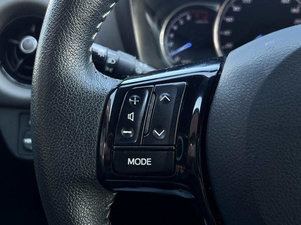 Toyota Yaris 1.5 vvt-i comfort | trekhaak | lm velgen | bluetooth | radio