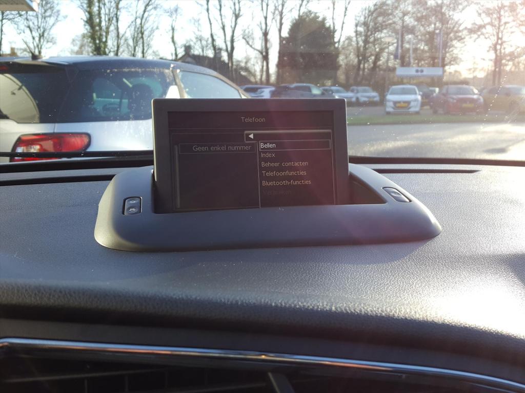 Peugeot 3008 style 1.2pt-130pk trekhaak | navigatie | cruise & climate cont