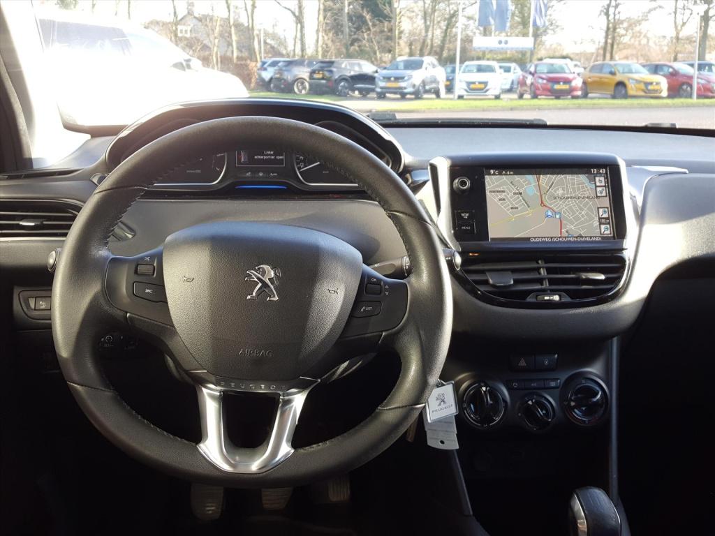 Peugeot 208 1.2 vti 82pk 5d urban soul navigatie | cruise control | airco |