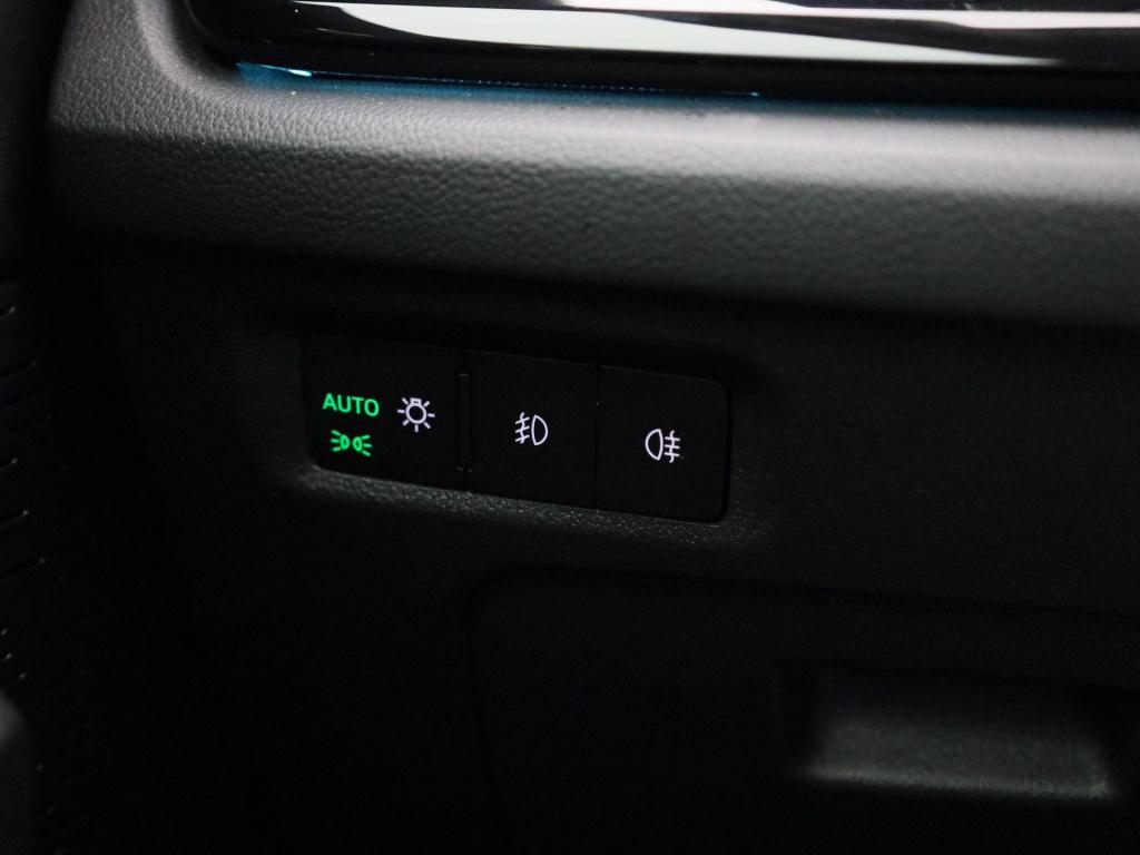 Skoda Octavia combi 1.5 e-tsi business edition plus | automaat | navigatie 