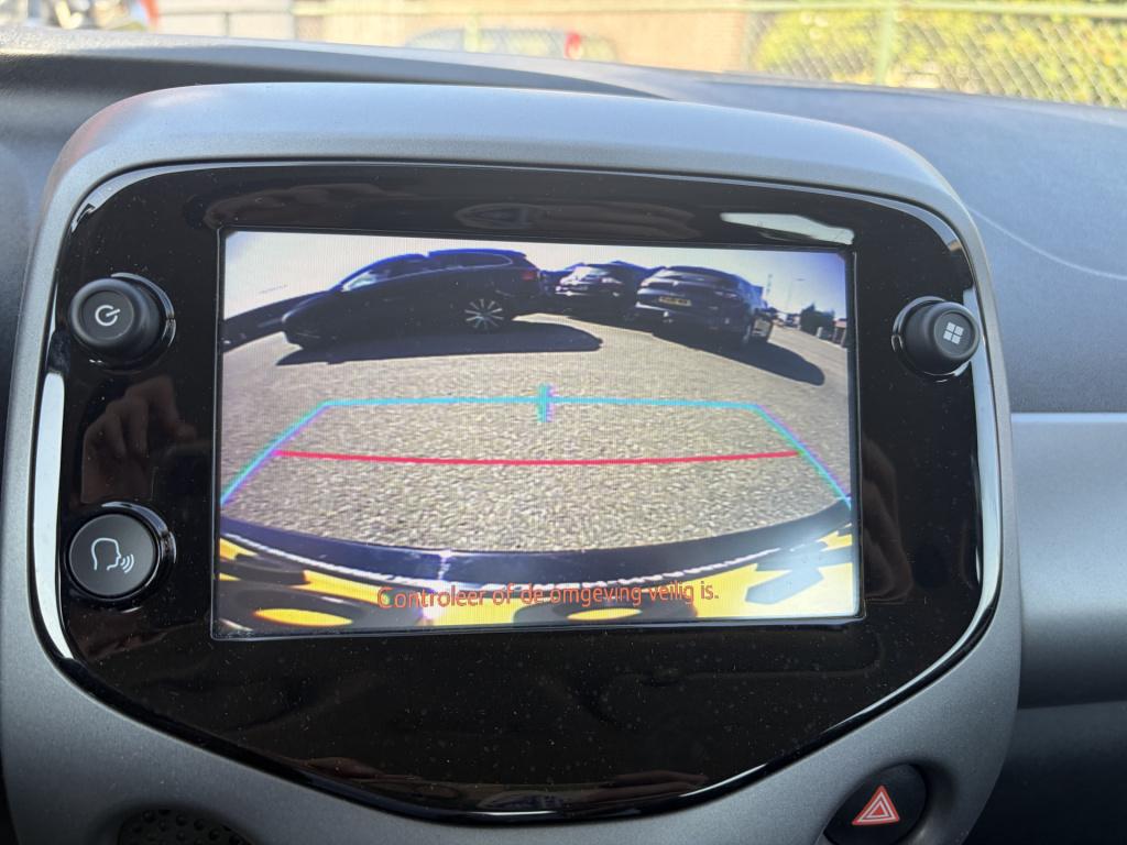 Toyota Aygo 1.0 vvt-i x-play