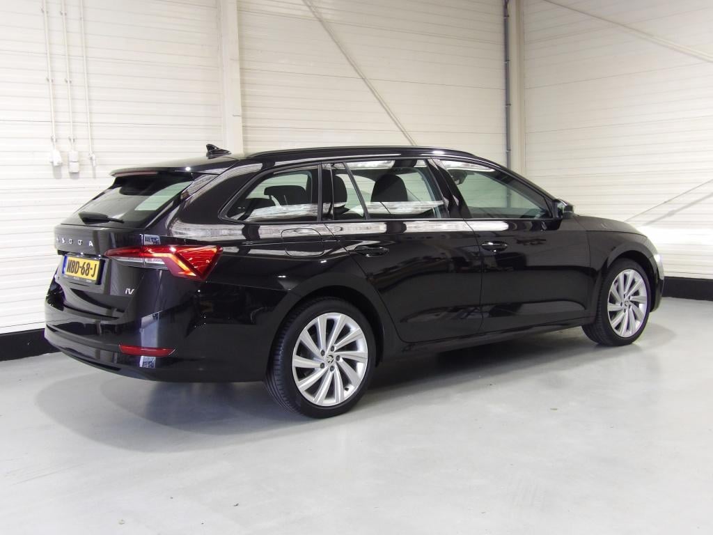 Skoda Octavia combi ambition iv phev 204 pk