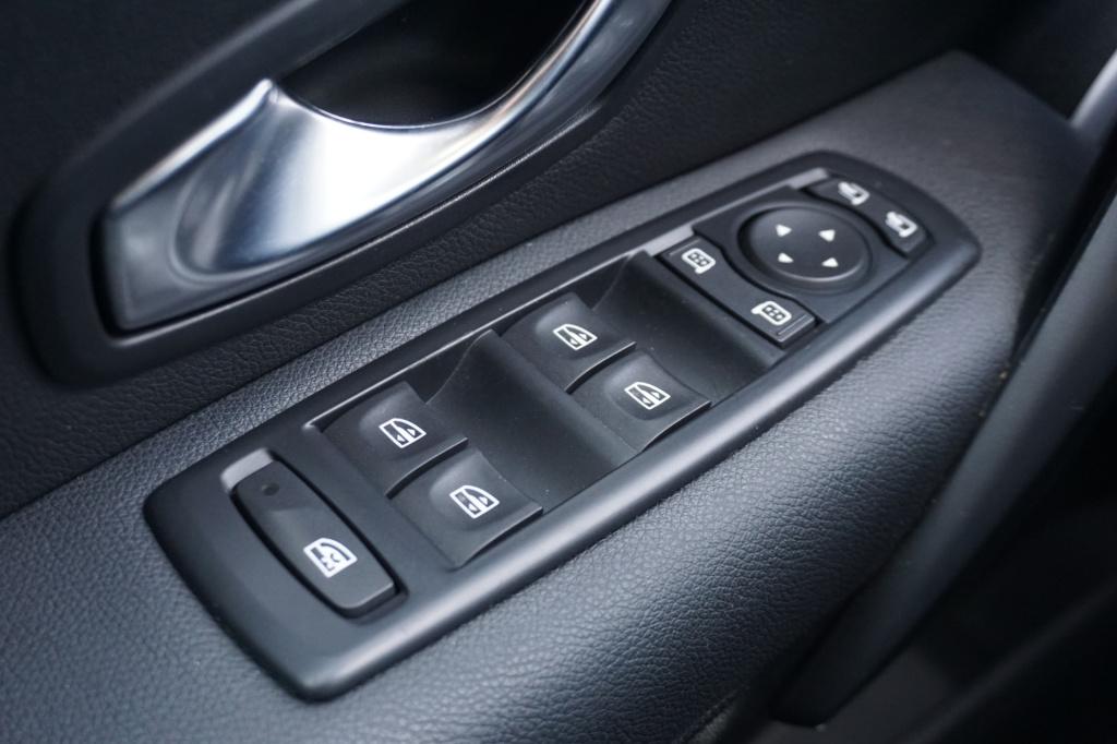 Renault Megane 1.4 tce privilége climate / navi / cruise / leder / stoelver