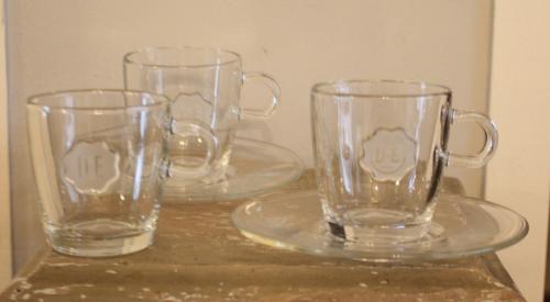 Nieuwe Douwe Egberts kop en schotel glas