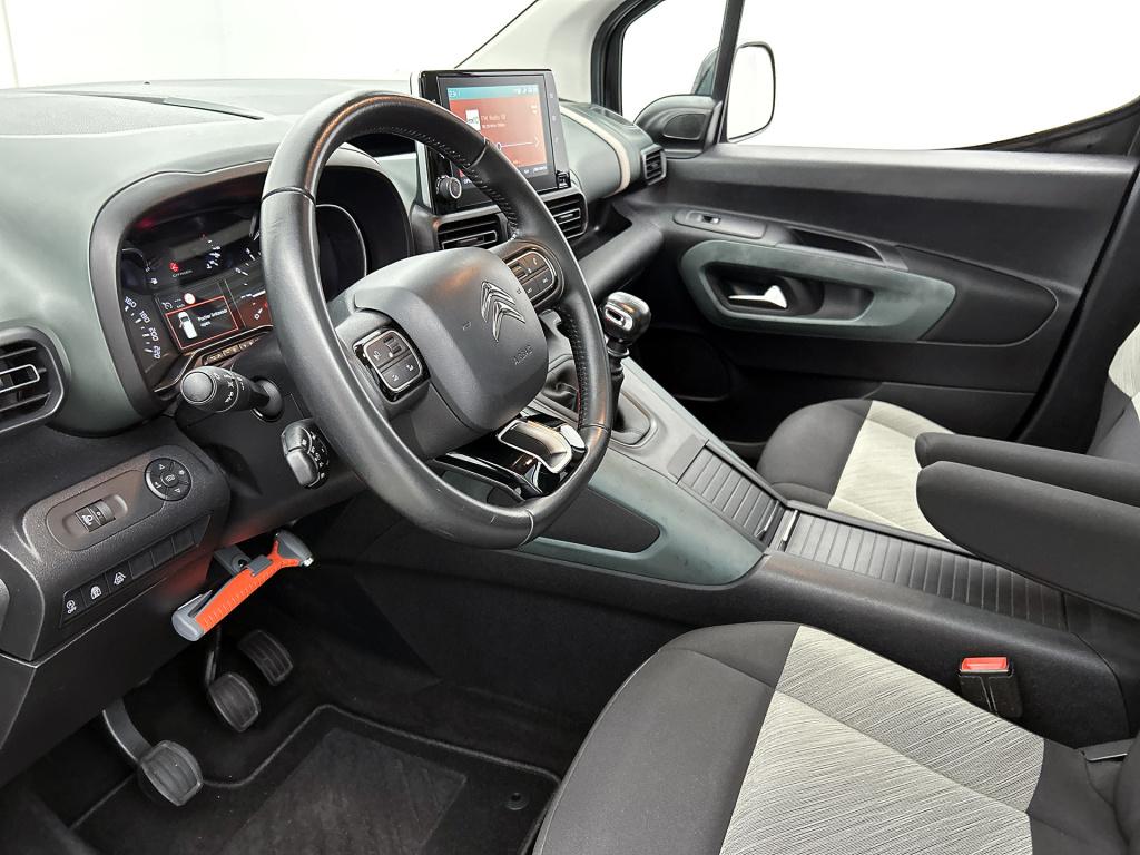 Citroen Berlingo 110pk xtr | rijklaar | panoramadak | head-up display |