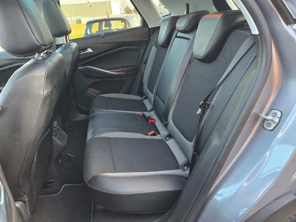 Opel Grandland X 1.2 turbo 130pk business executive | pano | trekhaak