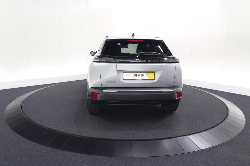 Peugeot 2008 puretech 100 allure | apple carplay | parkeersensoren | climat
