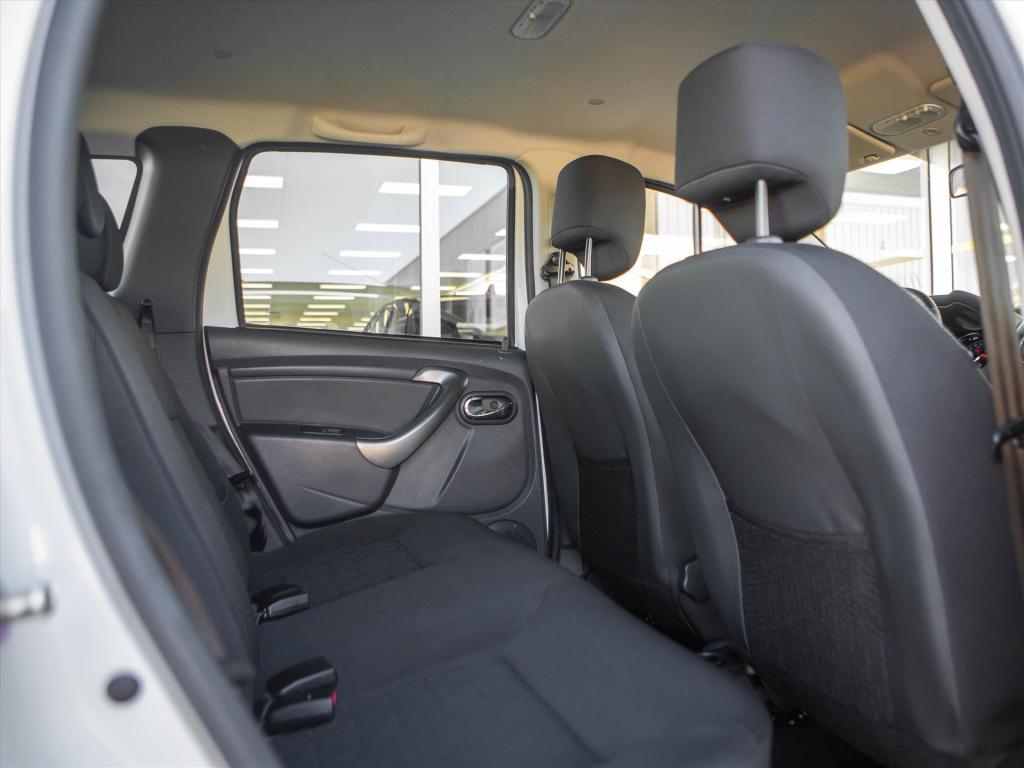Dacia Duster tce 125pk 4x2 prestige | trekhaak | navigatie | airco | park. 