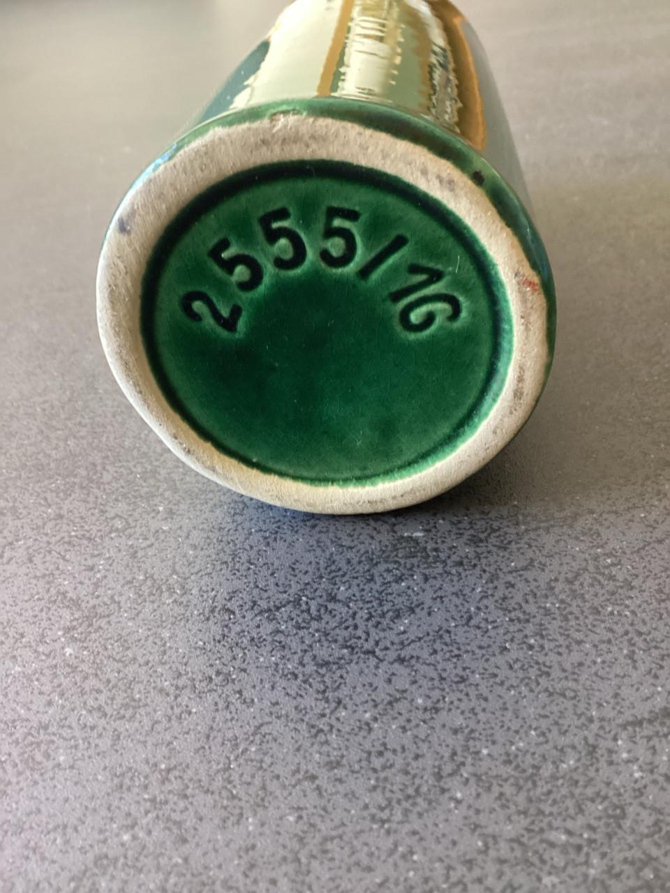 Vintage Hulsterkamp Jeverkruikje. ( Diepgroene kleur)